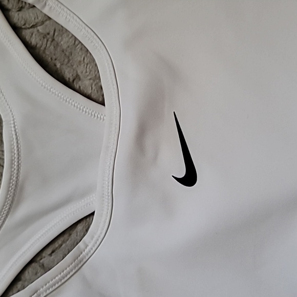 Nike padded sports bra Small - Picture 2 of 5
